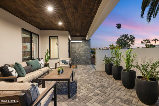 6429 E SHARON Drive, Scottsdale, AZ 85254