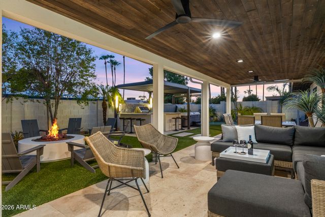 6429 E SHARON Drive, Scottsdale, AZ 85254