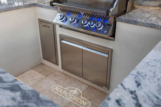 6429 E SHARON Drive, Scottsdale, AZ 85254