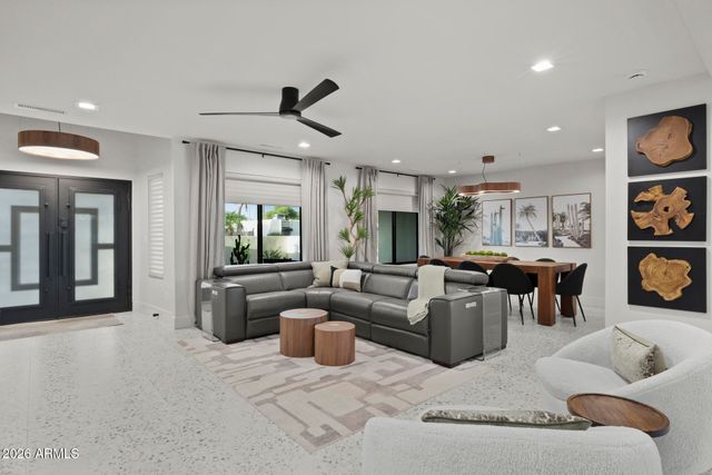 6429 E SHARON Drive, Scottsdale, AZ 85254