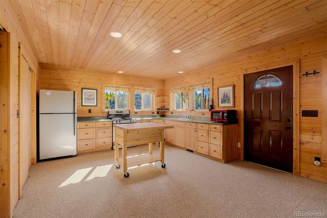 305 Travois Court, Como, CO 80432