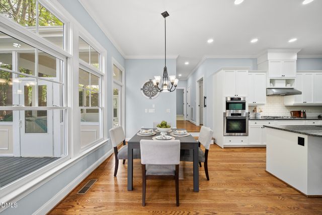 202 Maywood Way, Chapel Hill, NC 27516