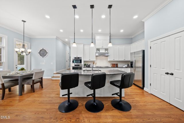 202 Maywood Way, Chapel Hill, NC 27516