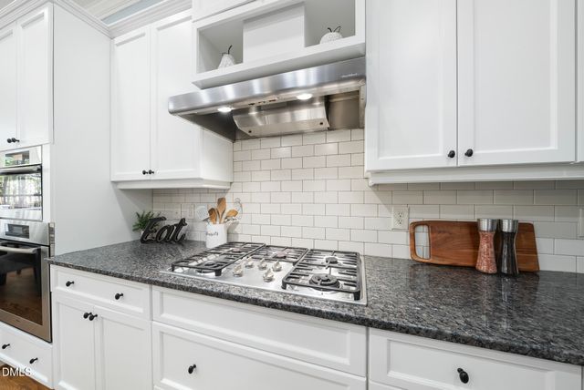 202 Maywood Way, Chapel Hill, NC 27516