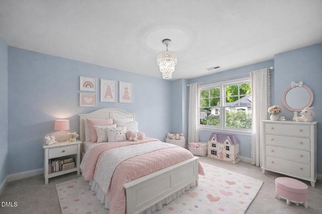 202 Maywood Way, Chapel Hill, NC 27516