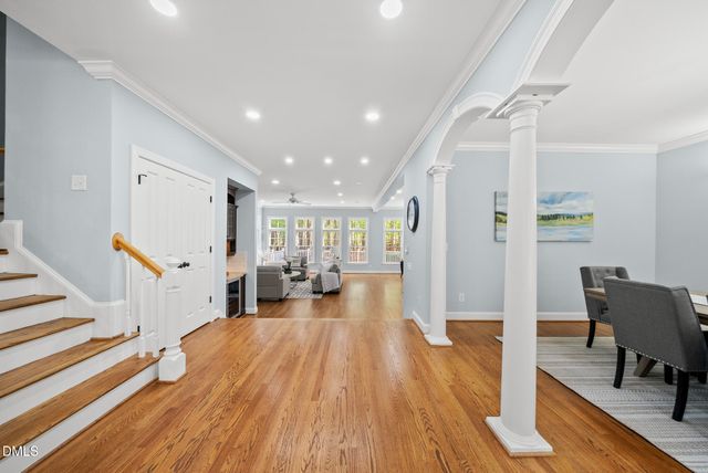 202 Maywood Way, Chapel Hill, NC 27516