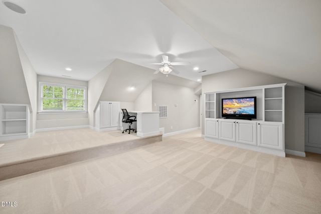 202 Maywood Way, Chapel Hill, NC 27516