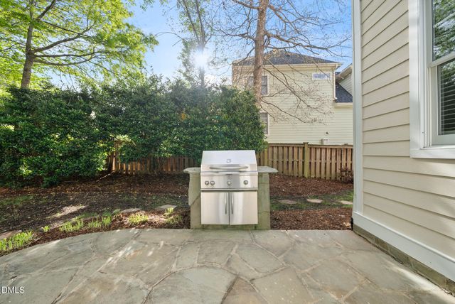 202 Maywood Way, Chapel Hill, NC 27516