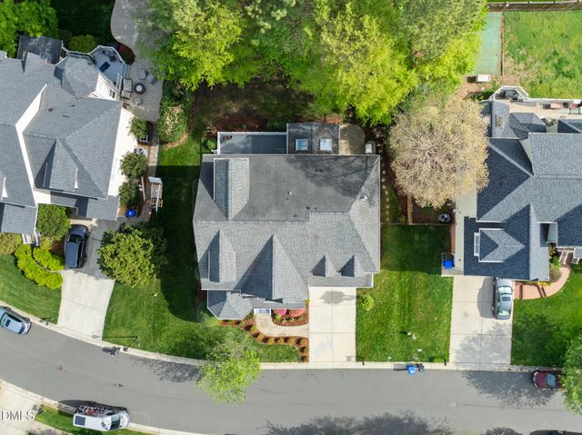 202 Maywood Way, Chapel Hill, NC 27516