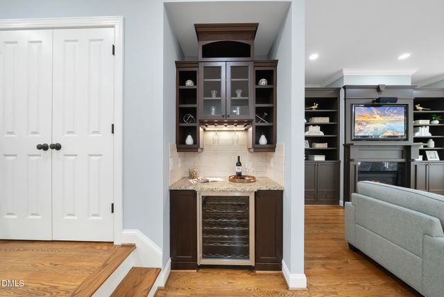 202 Maywood Way, Chapel Hill, NC 27516