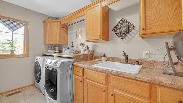 628 Fawn Circle, Lowell, IN 46356
