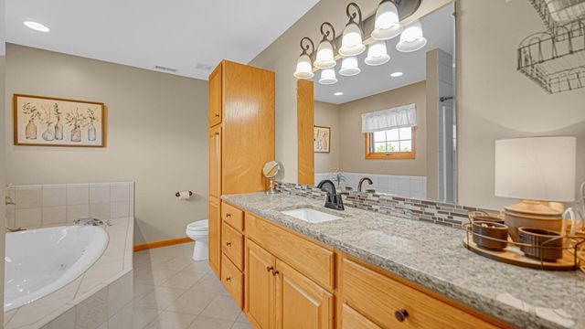 628 Fawn Circle, Lowell, IN 46356