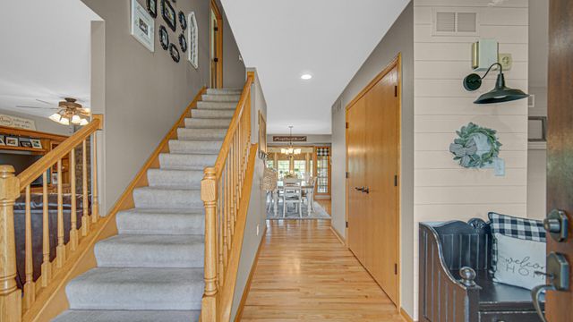 628 Fawn Circle, Lowell, IN 46356