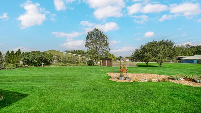 628 Fawn Circle, Lowell, IN 46356