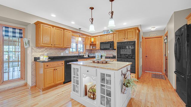 628 Fawn Circle, Lowell, IN 46356