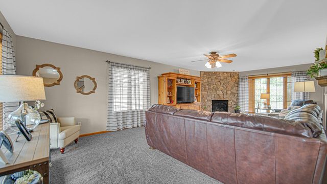 628 Fawn Circle, Lowell, IN 46356