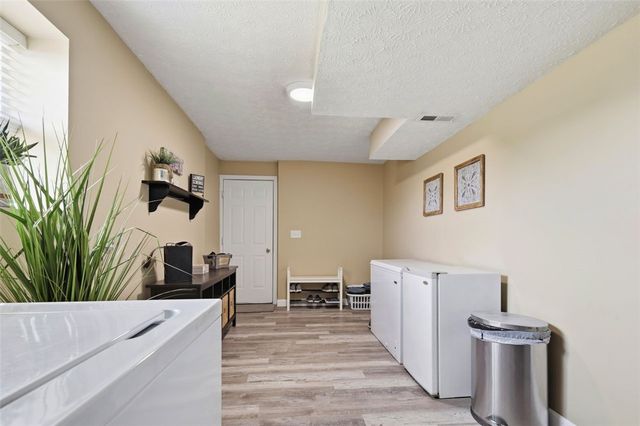596 Terrace Creek Court, Clearcreek Twp, OH 45036