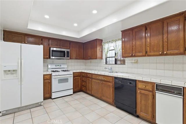 1348 N Orange Drive 4, Los Angeles, CA 90028