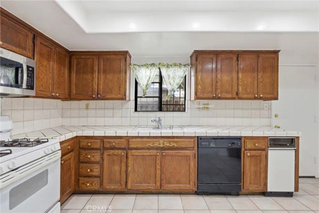 1348 N Orange Drive 4, Los Angeles, CA 90028