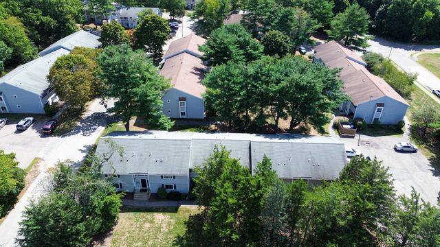 12 Beals Cove Rd B, Hingham, MA 02043