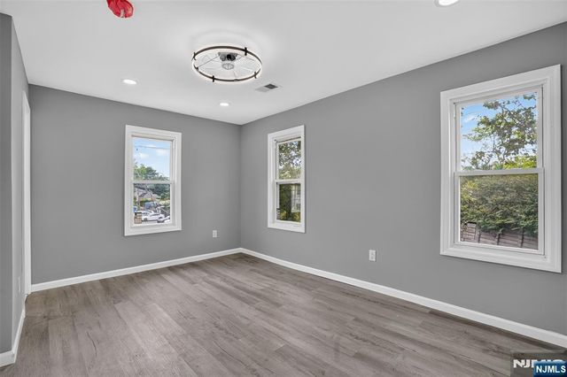 33 Race Street, Bloomfield, NJ 07003