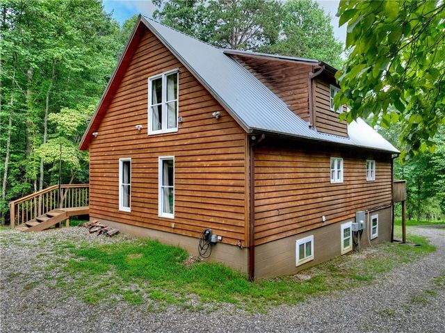 2 Watson Gap Road, Mineral Bluff, GA 30559