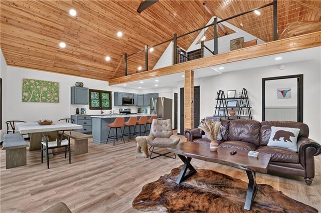 2 Watson Gap Road, Mineral Bluff, GA 30559