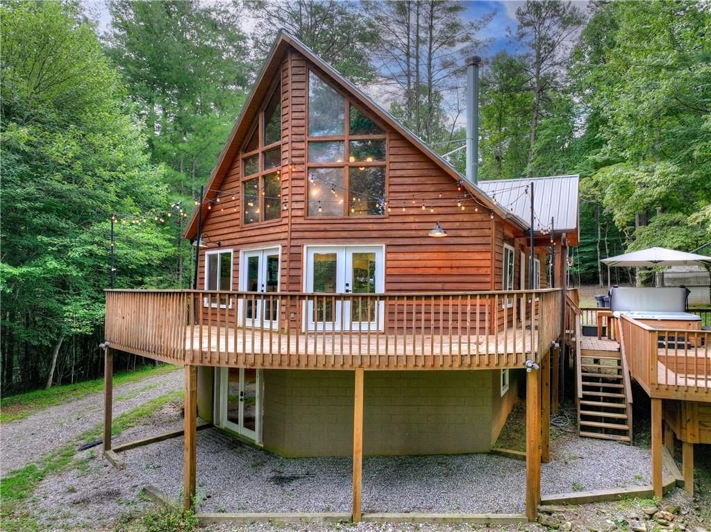 2 Watson Gap Road, Mineral Bluff, GA 30559