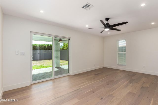 829 E DESERT PARK Lane, Phoenix, AZ 85020
