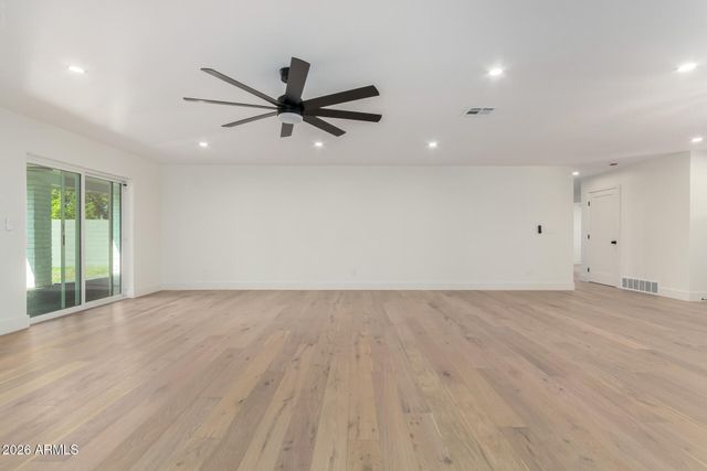 829 E DESERT PARK Lane, Phoenix, AZ 85020
