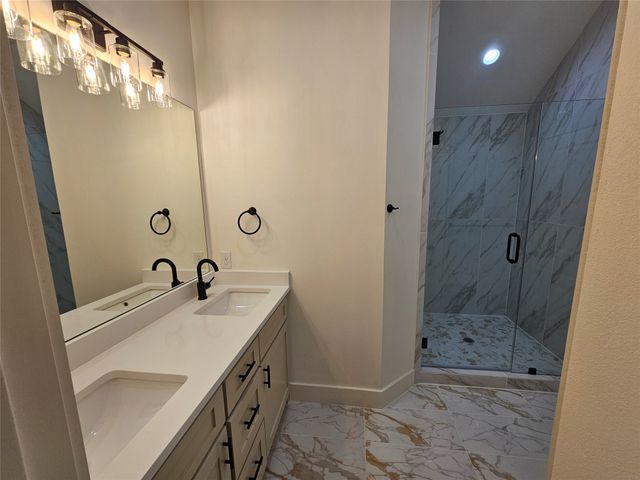 605 Begonia Drive, Azle, TX 76029