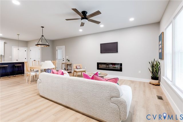 1212 Oakwood Ave, Richmond, VA 23223
