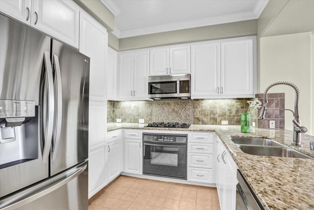 8233 Station Village Ln 2414, San Diego, CA 92108 — exterior