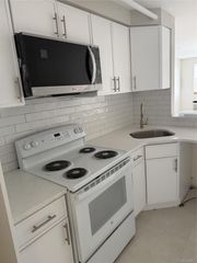 320 Post Avenue 3A, Westbury, NY 11590