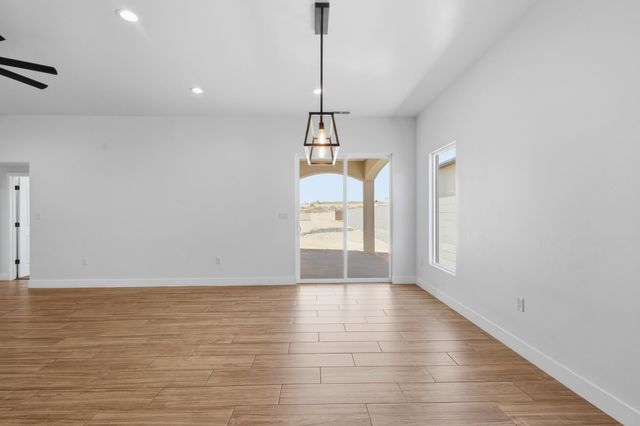1537 Tulip Road SE, Rio Rancho, NM 87124