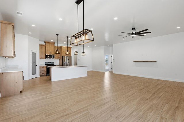 1537 Tulip Road SE, Rio Rancho, NM 87124