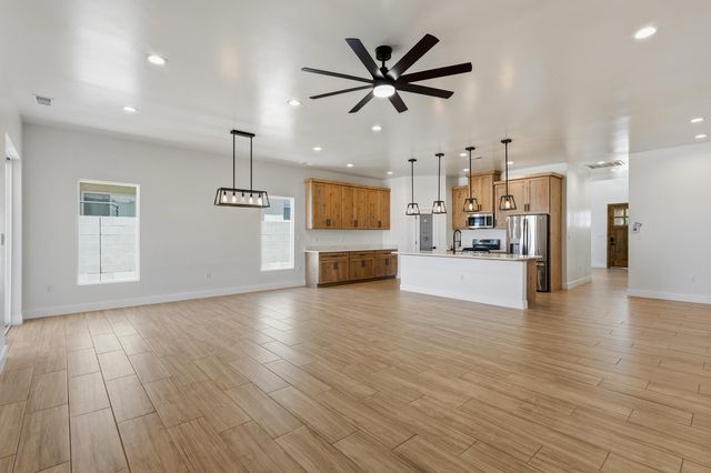 1537 Tulip Road SE, Rio Rancho, NM 87124