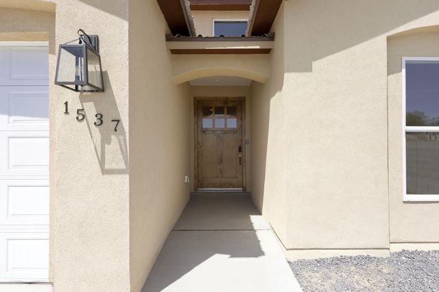 1537 Tulip Road SE, Rio Rancho, NM 87124