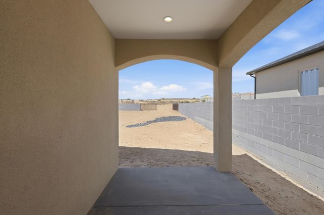 1537 Tulip Road SE, Rio Rancho, NM 87124