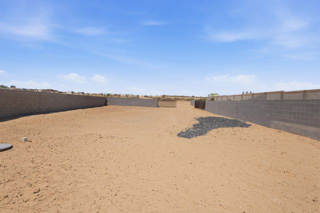 1537 Tulip Road SE, Rio Rancho, NM 87124