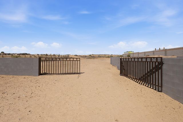1537 Tulip Road SE, Rio Rancho, NM 87124