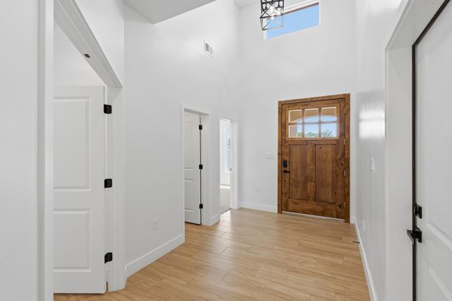 1537 Tulip Road SE, Rio Rancho, NM 87124