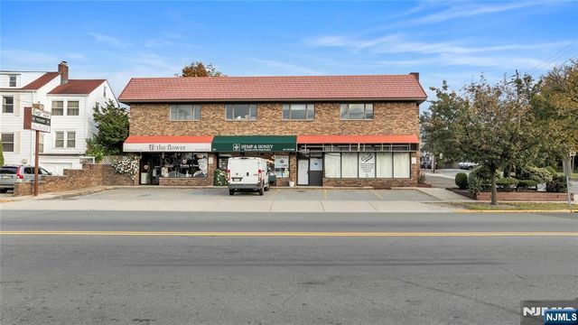 824 Broad Avenue 2, Ridgefield, NJ 07657