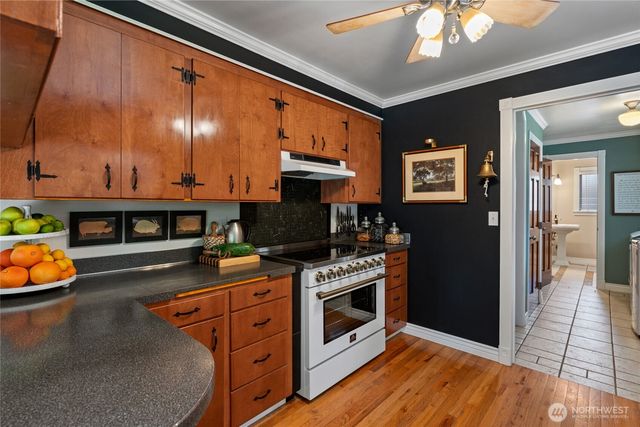 4025 Brouse Boulevard W, University Place, WA 98466
