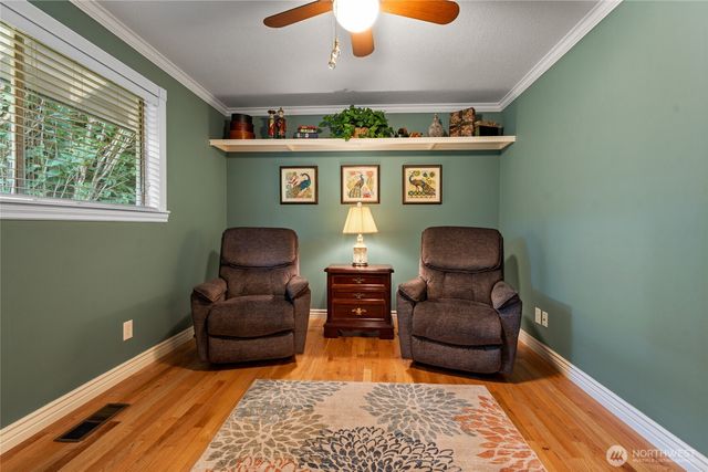 4025 Brouse Boulevard W, University Place, WA 98466