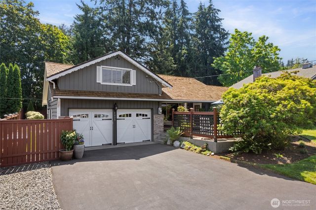 4025 Brouse Boulevard W, University Place, WA 98466