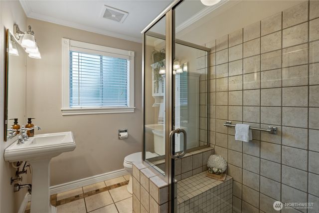 4025 Brouse Boulevard W, University Place, WA 98466