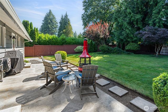 4025 Brouse Boulevard W, University Place, WA 98466