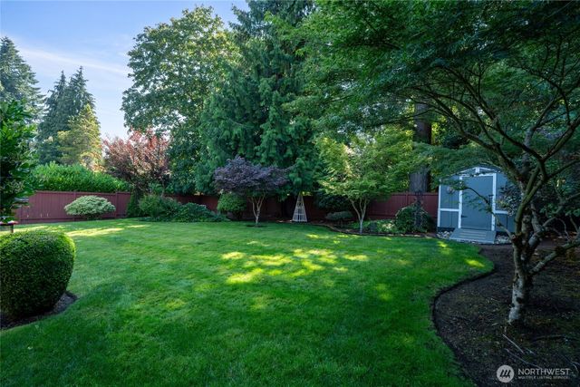 4025 Brouse Boulevard W, University Place, WA 98466