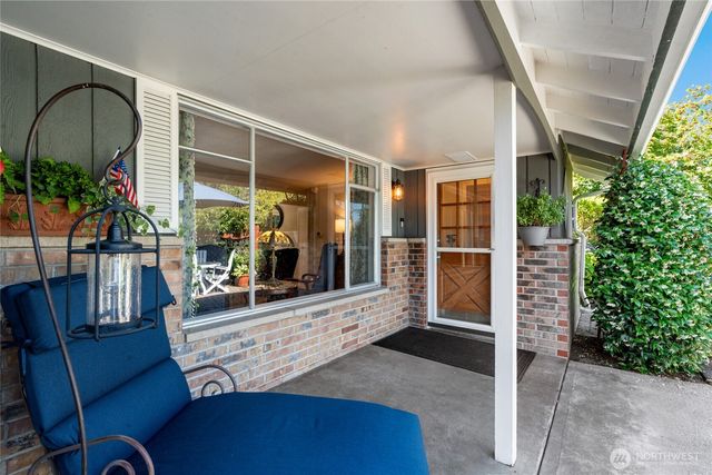 4025 Brouse Boulevard W, University Place, WA 98466
